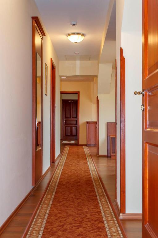 Pannon Hotel Bejelentkezes 20 Oraig, Check-In Until 20 O'Clock, Einchecken Bis 20 Uhr Mohács Buitenkant foto