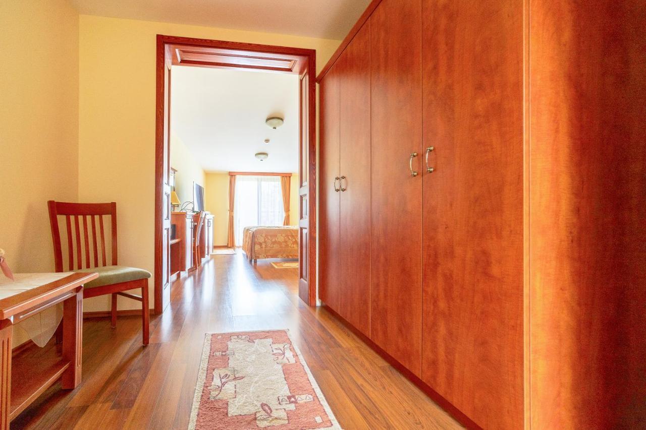 Pannon Hotel Bejelentkezes 20 Oraig, Check-In Until 20 O'Clock, Einchecken Bis 20 Uhr Mohács Buitenkant foto