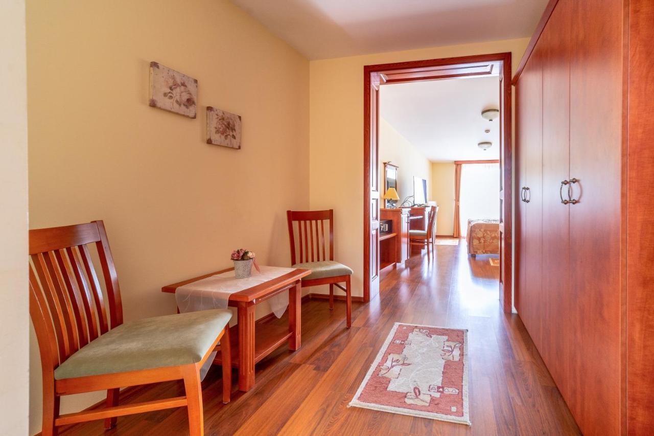Pannon Hotel Bejelentkezes 20 Oraig, Check-In Until 20 O'Clock, Einchecken Bis 20 Uhr Mohács Buitenkant foto